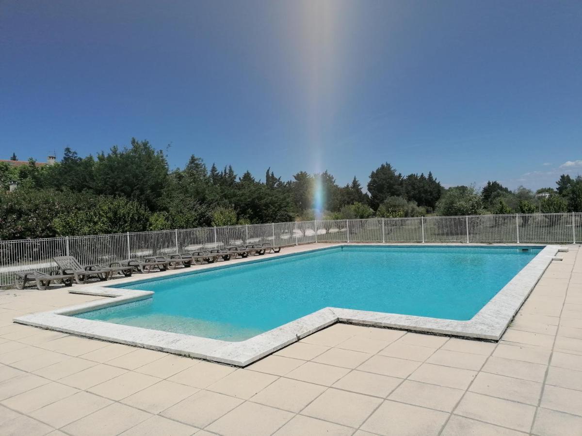 Les Gites Du Mas Canillac Châteaurenard Exterior foto